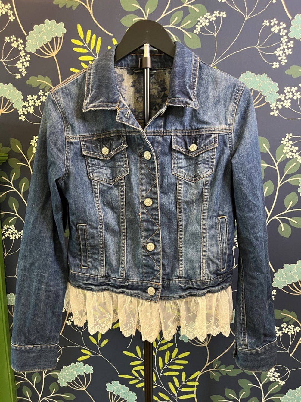 Aeropostale Denim Jacket Lace Hem Ruffle Trim Dark Wash Size L Cropped Feminine